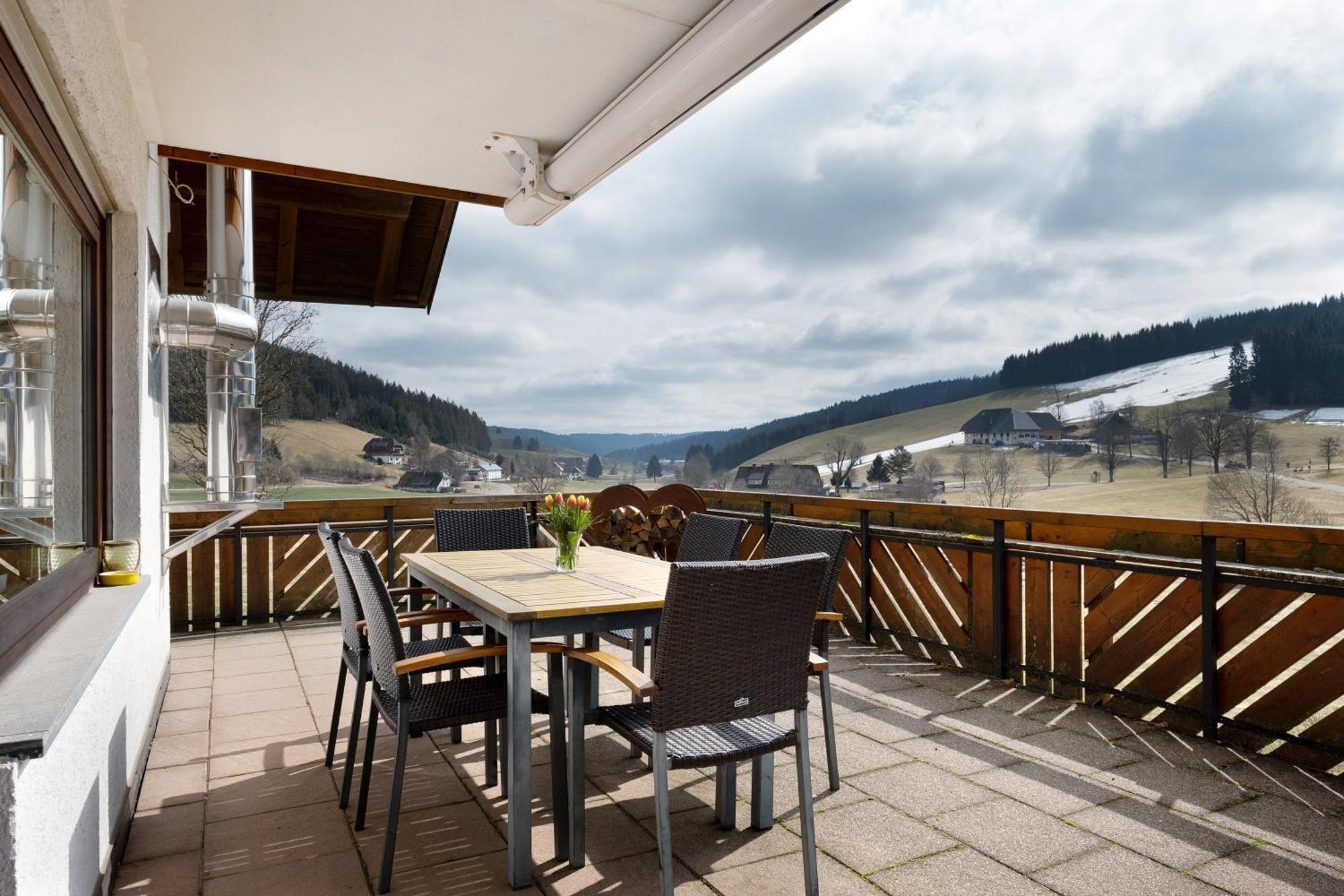 Ferienhaus Kaltenbach ทิทิเซ-นอยชตัดท์ ภายนอก รูปภาพ