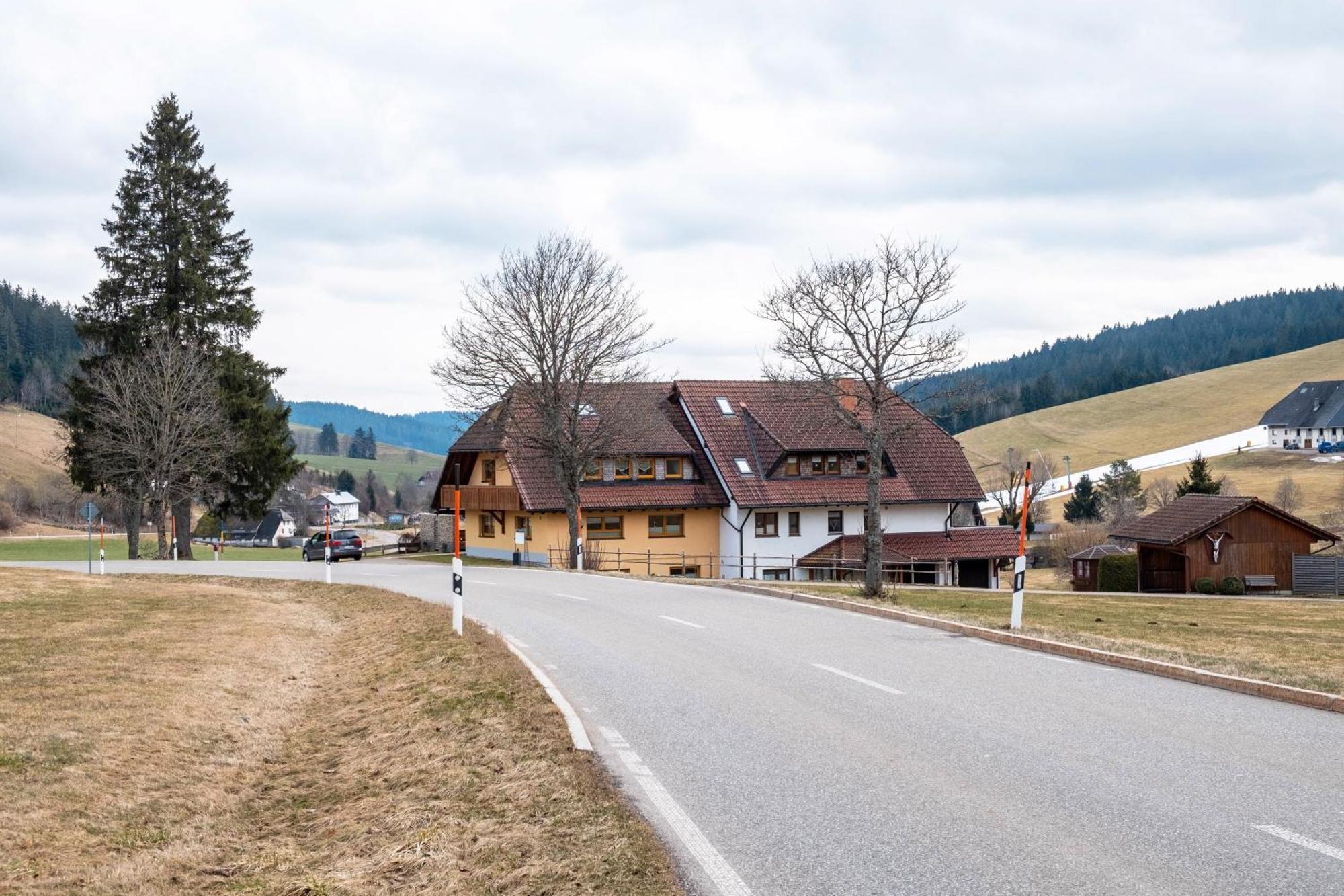 Ferienhaus Kaltenbach ทิทิเซ-นอยชตัดท์ ภายนอก รูปภาพ
